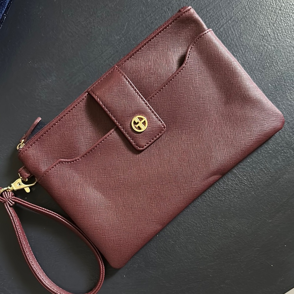GIANI BERNINI Wristlet Purse Canvas
Burgundy Gold Wallet Pouch Bag